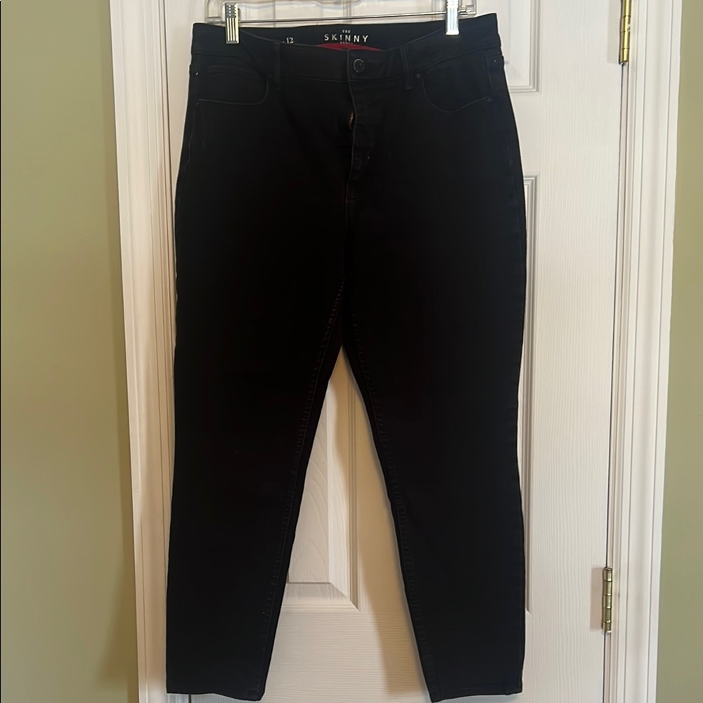 Women's Black Skinny Jeans